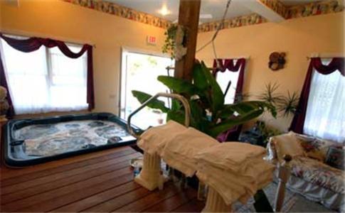 The Lion And The Rose Bed & Breakfast Whitefield Dış mekan fotoğraf